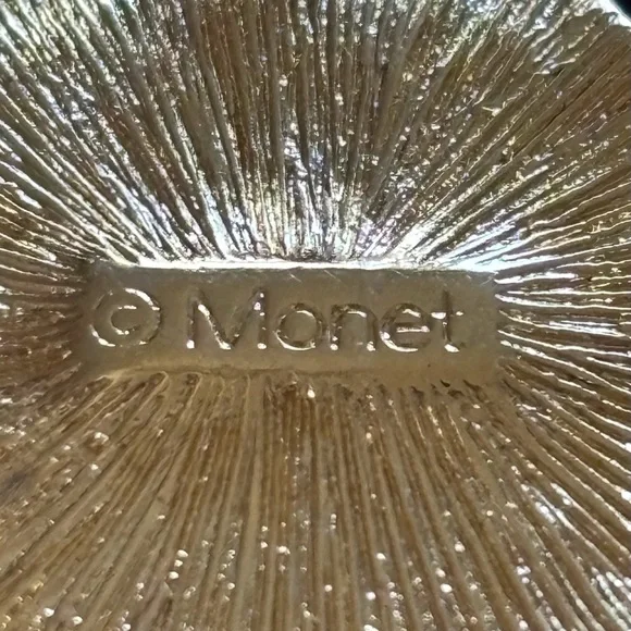 Vintage Monet Faux Pearl Slide - Picture 4 of 6